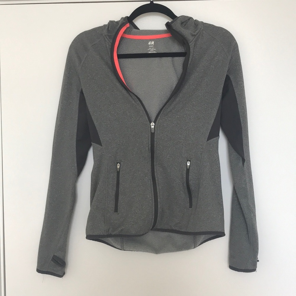 Athletic sweatshirt with hood